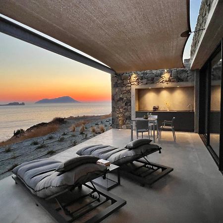 Echoes Milos Plaka  Exterior photo